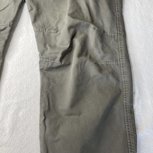 Wrangler Outdoor Series Cargo Pants Men's 38x32 Gray Utility Workwear 30” inseam - Picture 5 of 16